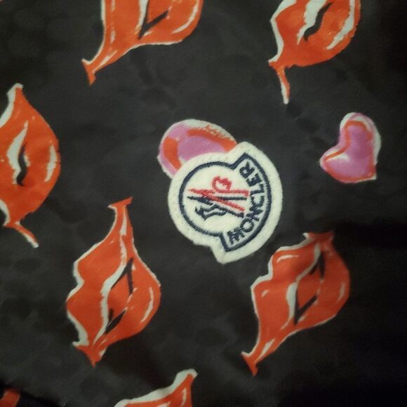 Moncler Lips And Heart Print Woman's Jacket Size 3 US M/L - Picture 12 of 13